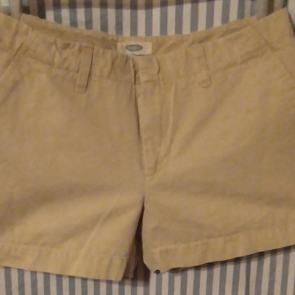 Old Navy Khaki shorts